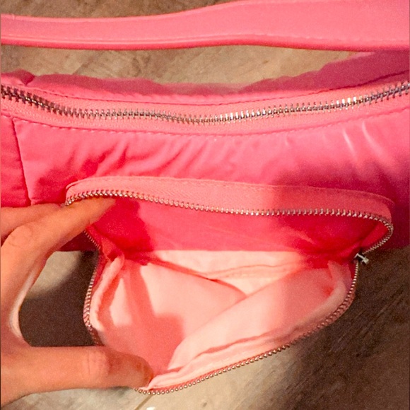 NWT Pink Nylon Y2K (BRAT) inspired purse - Picture 2 of 10